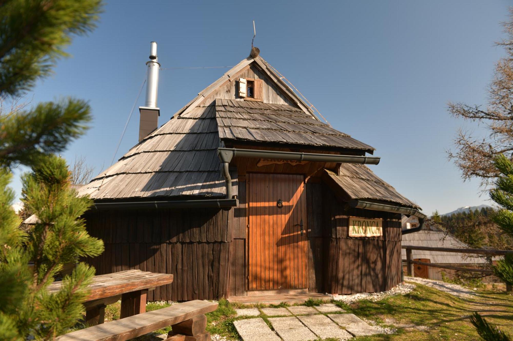 Koca Kronca - Velika Planina Stahovica Luaran gambar